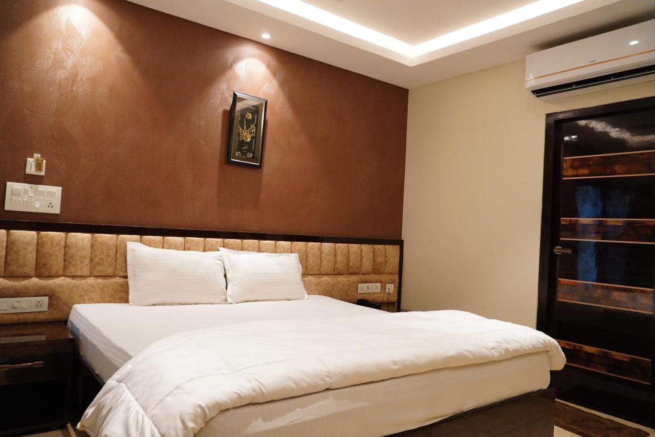 L. R Residency Hotel Káncsipuram Kültér fotó