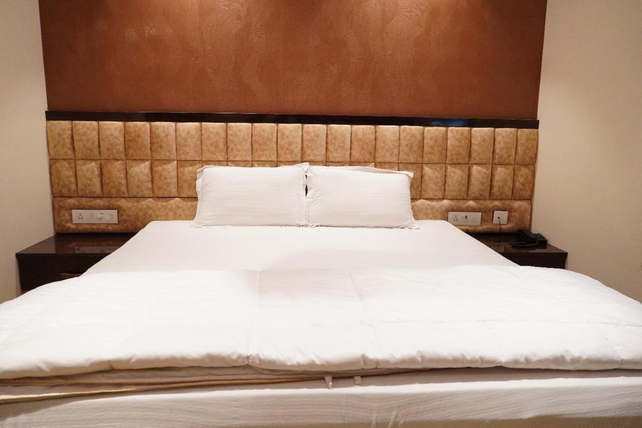 L. R Residency Hotel Káncsipuram Kültér fotó